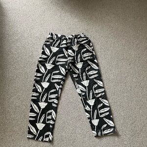 Women's Floral Print Pants - Black and White - PO-EM